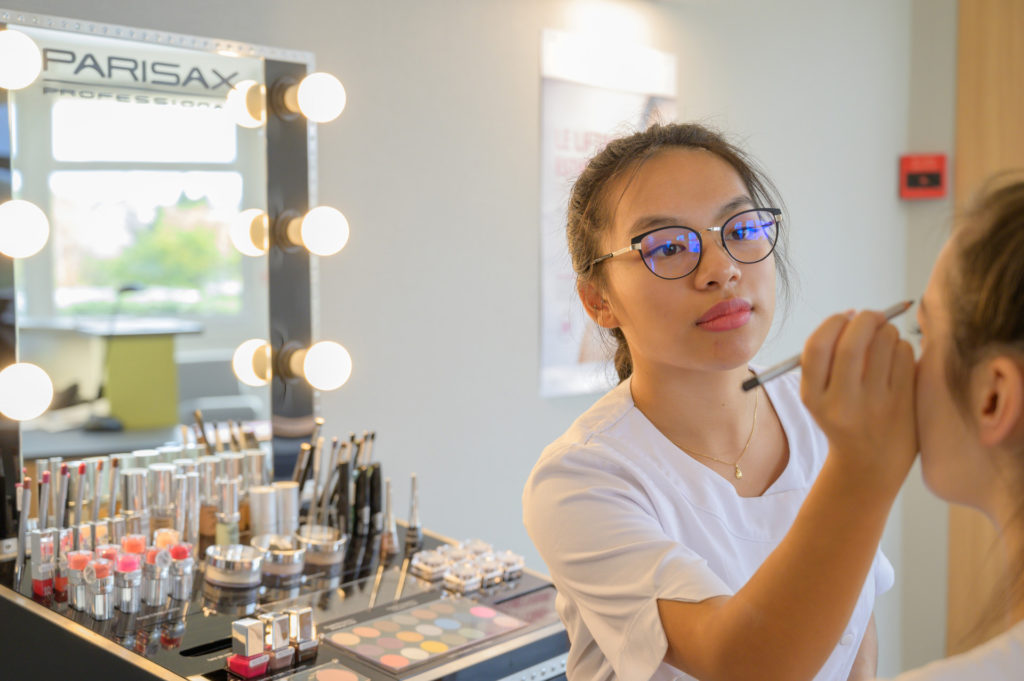 Bts Des Métiers De Lesthétique Cosmétique Et Parfumerie Cfa Ec72